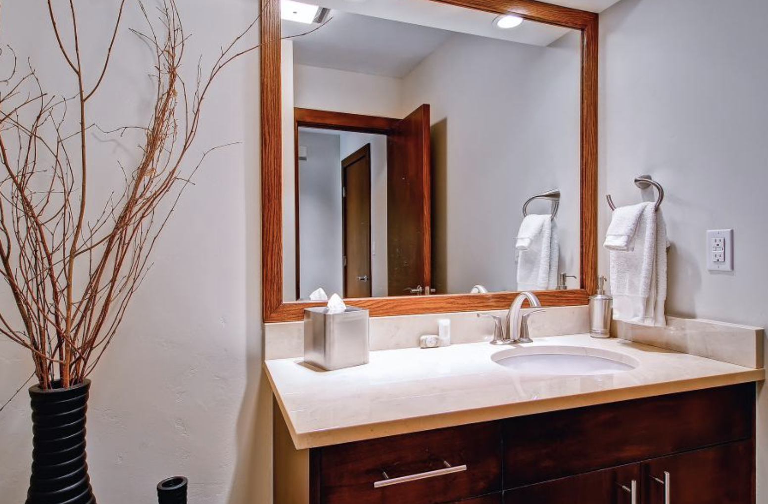 Red Sandstone House  - Image 16